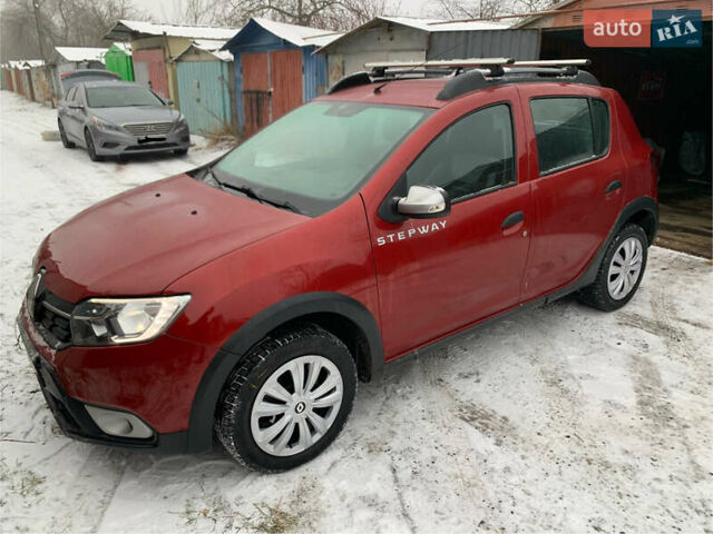 Червоний Рено Сандеро СтепВей, об'ємом двигуна 0.9 л та пробігом 100 тис. км за 11000 $, фото 2 на Automoto.ua