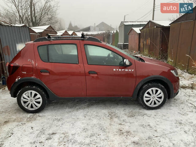 Червоний Рено Сандеро СтепВей, об'ємом двигуна 0.9 л та пробігом 100 тис. км за 11000 $, фото 5 на Automoto.ua