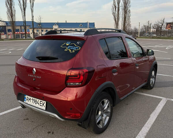 Червоний Рено Сандеро СтепВей, об'ємом двигуна 0.9 л та пробігом 64 тис. км за 11000 $, фото 4 на Automoto.ua