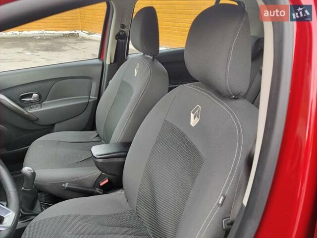 Червоний Рено Сандеро СтепВей, об'ємом двигуна 0.9 л та пробігом 28 тис. км за 10500 $, фото 19 на Automoto.ua