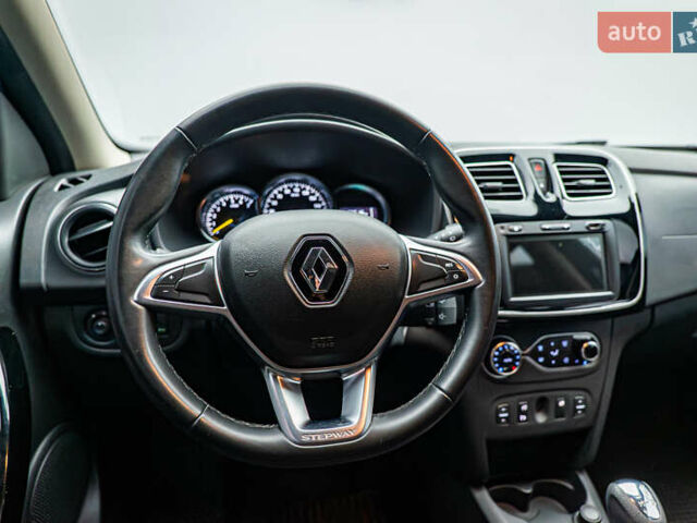Рено Сандеро СтэпВэй, объемом двигателя 0.9 л и пробегом 75 тыс. км за 10856 $, фото 11 на Automoto.ua
