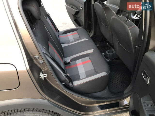 Рено Сандеро СтепВей, об'ємом двигуна 1.46 л та пробігом 40 тис. км за 13300 $, фото 24 на Automoto.ua