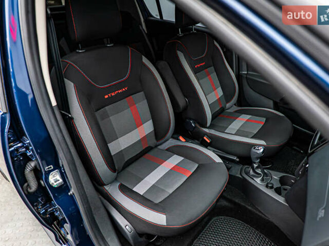 Рено Сандеро СтэпВэй, объемом двигателя 0.9 л и пробегом 75 тыс. км за 10856 $, фото 17 на Automoto.ua