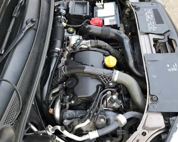 Рено Сандеро СтепВей, об'ємом двигуна 1.46 л та пробігом 40 тис. км за 13300 $, фото 40 на Automoto.ua