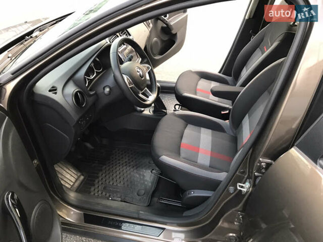 Рено Сандеро СтепВей, об'ємом двигуна 1.46 л та пробігом 40 тис. км за 13300 $, фото 16 на Automoto.ua