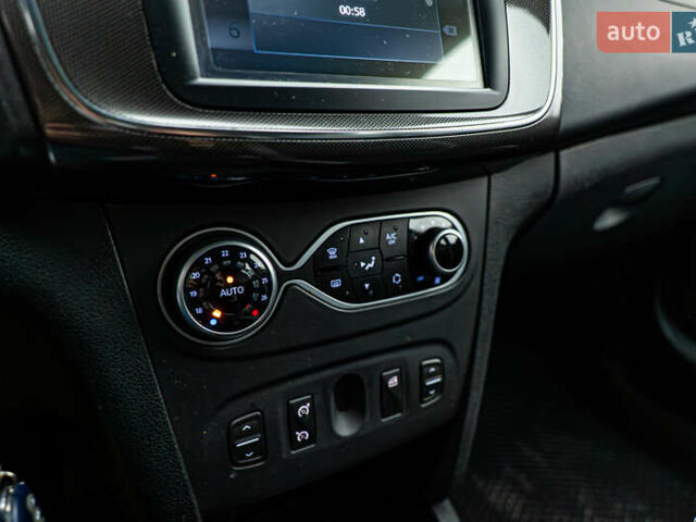 Рено Сандеро СтэпВэй, объемом двигателя 1.5 л и пробегом 109 тыс. км за 12096 $, фото 14 на Automoto.ua