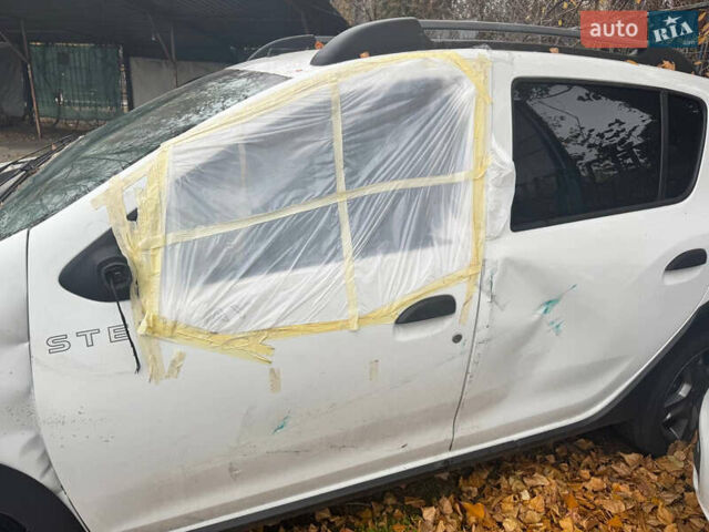 Рено Сандеро СтэпВэй, объемом двигателя 1.6 л и пробегом 151 тыс. км за 4900 $, фото 3 на Automoto.ua