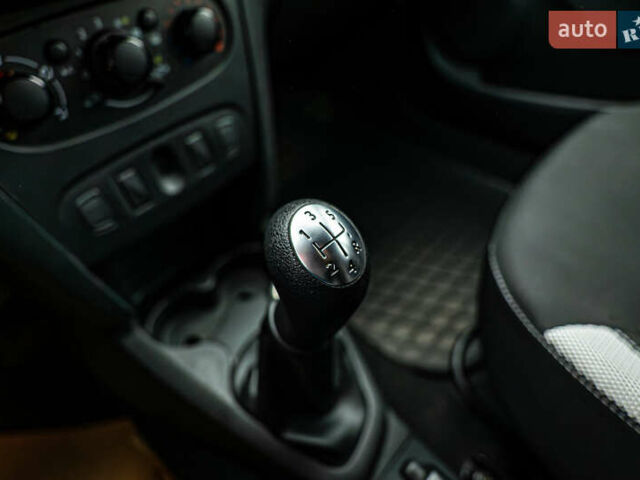 Рено Сандеро СтэпВэй, объемом двигателя 1.5 л и пробегом 85 тыс. км за 11870 $, фото 14 на Automoto.ua