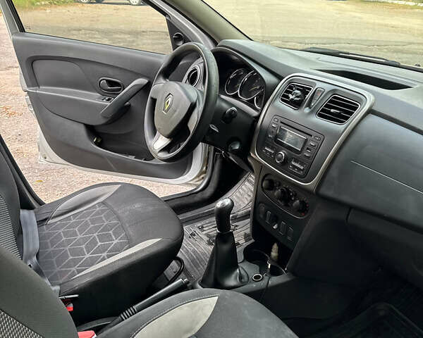 Рено Сандеро СтепВей, об'ємом двигуна 1.5 л та пробігом 205 тис. км за 7500 $, фото 5 на Automoto.ua