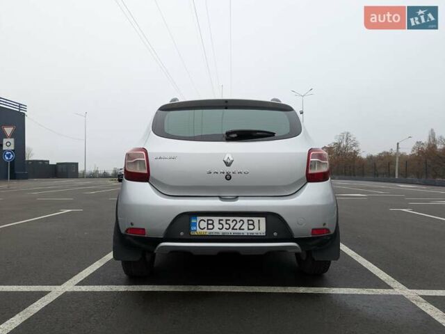 Серый Рено Сандеро СтэпВэй, объемом двигателя 1.6 л и пробегом 180 тыс. км за 6955 $, фото 36 на Automoto.ua
