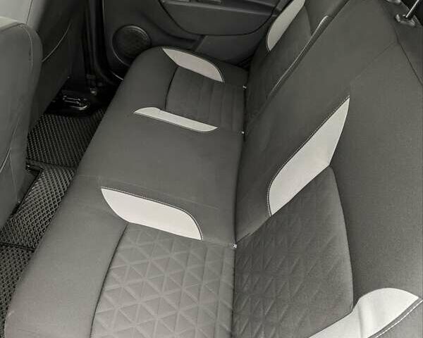 Серый Рено Сандеро СтэпВэй, объемом двигателя 1.6 л и пробегом 180 тыс. км за 6955 $, фото 10 на Automoto.ua