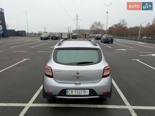 Серый Рено Сандеро СтэпВэй, объемом двигателя 1.6 л и пробегом 180 тыс. км за 6955 $, фото 37 на Automoto.ua