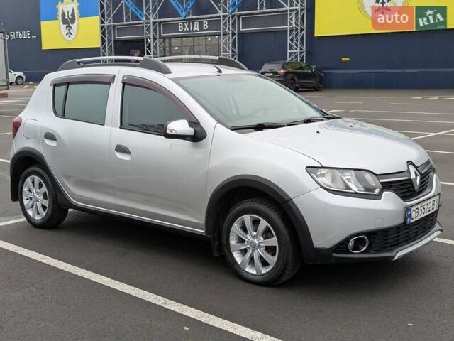 Серый Рено Сандеро СтэпВэй, объемом двигателя 1.6 л и пробегом 180 тыс. км за 6955 $, фото 44 на Automoto.ua