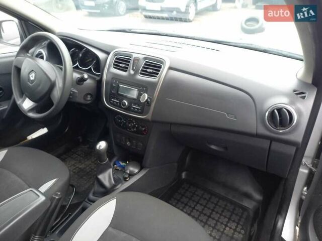 Серый Рено Сандеро СтэпВэй, объемом двигателя 1.5 л и пробегом 97 тыс. км за 7800 $, фото 16 на Automoto.ua