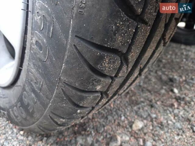 Серый Рено Сандеро СтэпВэй, объемом двигателя 1.5 л и пробегом 97 тыс. км за 7800 $, фото 9 на Automoto.ua