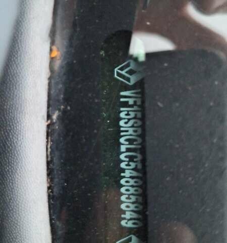 Серый Рено Сандеро СтэпВэй, объемом двигателя 1.46 л и пробегом 90 тыс. км за 9500 $, фото 37 на Automoto.ua