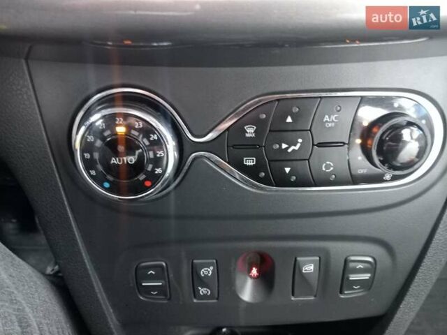 Серый Рено Сандеро СтэпВэй, объемом двигателя 1.46 л и пробегом 217 тыс. км за 7200 $, фото 23 на Automoto.ua