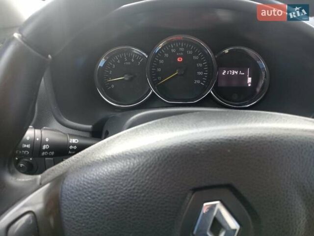 Серый Рено Сандеро СтэпВэй, объемом двигателя 1.46 л и пробегом 217 тыс. км за 7200 $, фото 19 на Automoto.ua