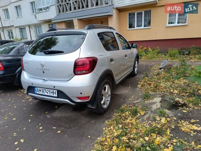 Рено Сандеро СтэпВэй 2018 в Житомире на Automoto.ua Серый Рено Сандеро СтэпВэй, объемом двигателя 1.46 л и пробегом 141 тыс. км за 10750 $, фото 2 на Automoto.ua