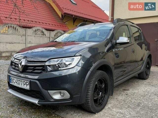 Сірий Рено Сандеро СтепВей, об'ємом двигуна 1.46 л та пробігом 126 тис. км за 9900 $, фото 3 на Automoto.ua