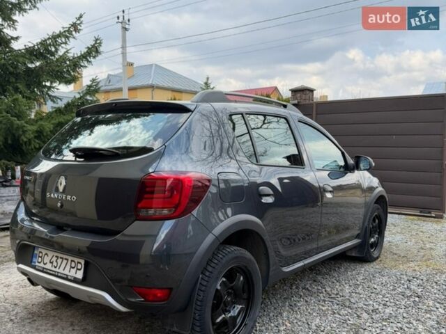 Сірий Рено Сандеро СтепВей, об'ємом двигуна 1.46 л та пробігом 126 тис. км за 9900 $, фото 9 на Automoto.ua