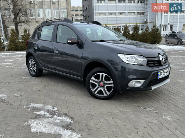 Сірий Рено Сандеро СтепВей, об'ємом двигуна 1.5 л та пробігом 70 тис. км за 12300 $, фото 3 на Automoto.ua