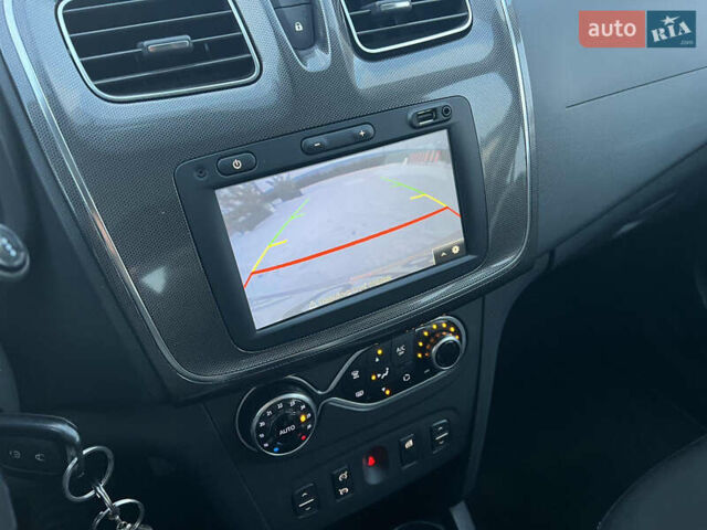 Сірий Рено Сандеро СтепВей, об'ємом двигуна 1.46 л та пробігом 39 тис. км за 12200 $, фото 41 на Automoto.ua