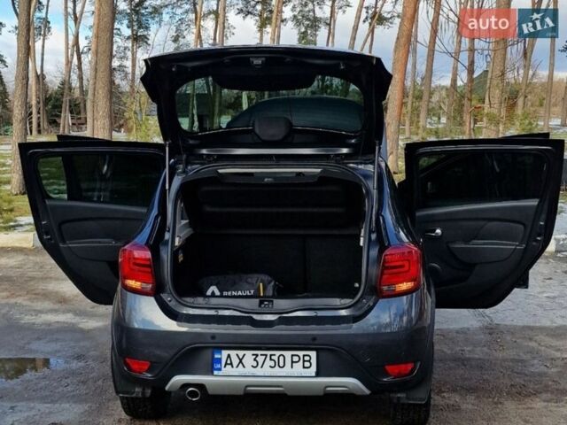 Сірий Рено Сандеро СтепВей, об'ємом двигуна 0.9 л та пробігом 59 тис. км за 10870 $, фото 22 на Automoto.ua