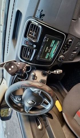 Сірий Рено Сандеро СтепВей, об'ємом двигуна 0.9 л та пробігом 59 тис. км за 10870 $, фото 67 на Automoto.ua