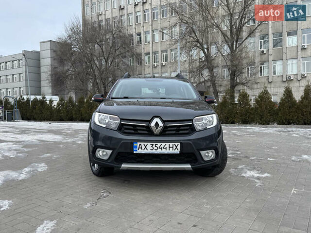 Сірий Рено Сандеро СтепВей, об'ємом двигуна 1.5 л та пробігом 70 тис. км за 12300 $, фото 6 на Automoto.ua
