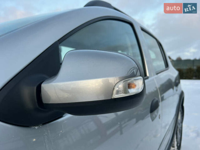 Сірий Рено Сандеро СтепВей, об'ємом двигуна 1.46 л та пробігом 39 тис. км за 12200 $, фото 16 на Automoto.ua