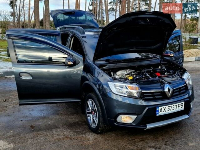 Сірий Рено Сандеро СтепВей, об'ємом двигуна 0.9 л та пробігом 59 тис. км за 10870 $, фото 32 на Automoto.ua