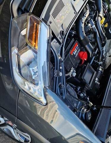 Серый Рено Сандеро СтэпВэй, объемом двигателя 0.9 л и пробегом 59 тыс. км за 10870 $, фото 45 на Automoto.ua