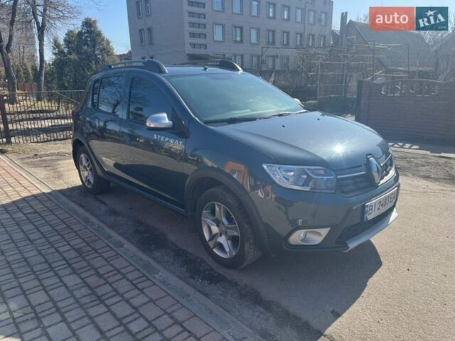Серый Рено Сандеро СтэпВэй, объемом двигателя 1.46 л и пробегом 40 тыс. км за 12500 $, фото 2 на Automoto.ua