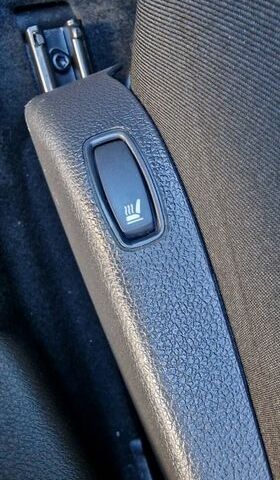 Серый Рено Сандеро СтэпВэй, объемом двигателя 0.9 л и пробегом 59 тыс. км за 10870 $, фото 85 на Automoto.ua