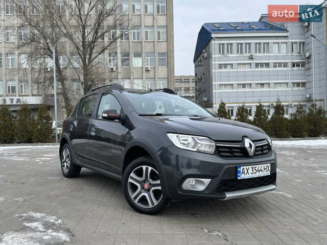 Сірий Рено Сандеро СтепВей, об'ємом двигуна 1.5 л та пробігом 70 тис. км за 12300 $, фото 7 на Automoto.ua