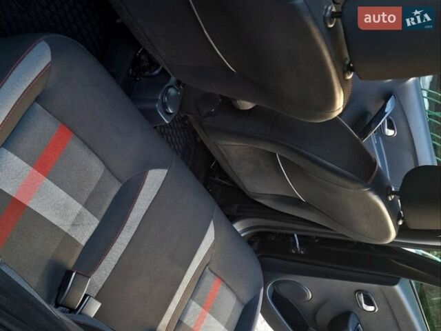 Сірий Рено Сандеро СтепВей, об'ємом двигуна 0.9 л та пробігом 59 тис. км за 10870 $, фото 60 на Automoto.ua