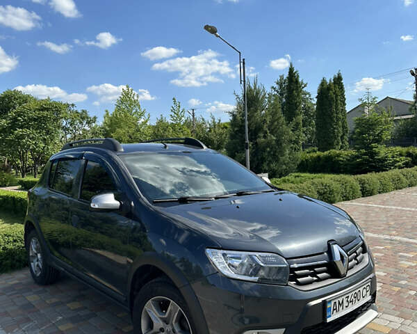 Сірий Рено Сандеро СтепВей, об'ємом двигуна 1.46 л та пробігом 155 тис. км за 10700 $, фото 1 на Automoto.ua