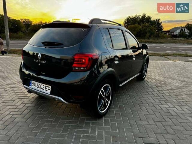 Сірий Рено Сандеро СтепВей, об'ємом двигуна 1.5 л та пробігом 175 тис. км за 10500 $, фото 8 на Automoto.ua