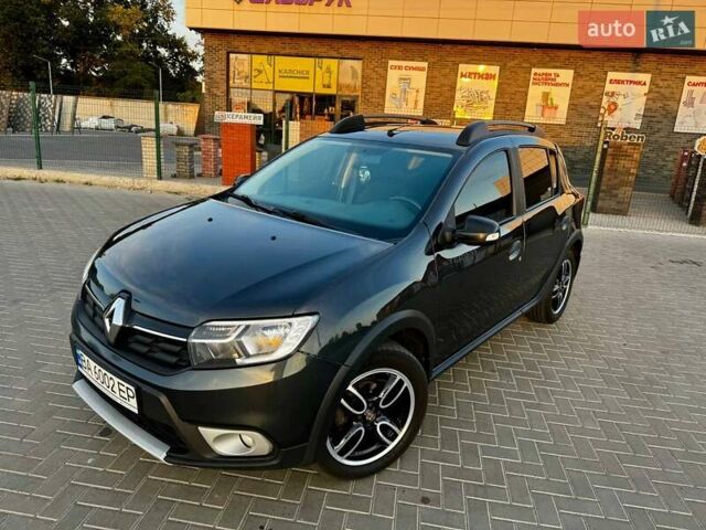 Сірий Рено Сандеро СтепВей, об'ємом двигуна 1.5 л та пробігом 175 тис. км за 10500 $, фото 3 на Automoto.ua