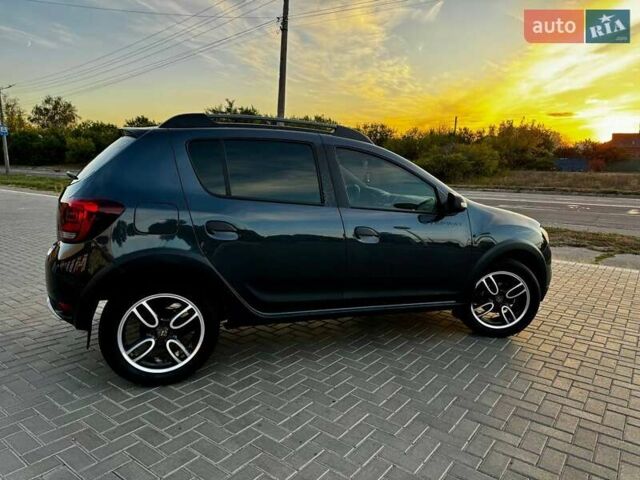 Сірий Рено Сандеро СтепВей, об'ємом двигуна 1.5 л та пробігом 175 тис. км за 10500 $, фото 10 на Automoto.ua