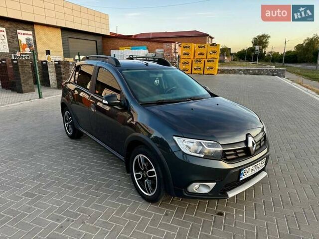 Сірий Рено Сандеро СтепВей, об'ємом двигуна 1.5 л та пробігом 175 тис. км за 10500 $, фото 12 на Automoto.ua