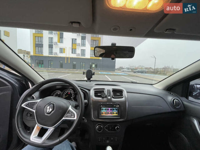 Серый Рено Сандеро СтэпВэй, объемом двигателя 1.5 л и пробегом 233 тыс. км за 12000 $, фото 27 на Automoto.ua