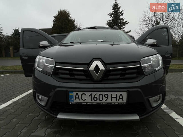 Серый Рено Сандеро СтэпВэй, объемом двигателя 1.5 л и пробегом 233 тыс. км за 12000 $, фото 40 на Automoto.ua
