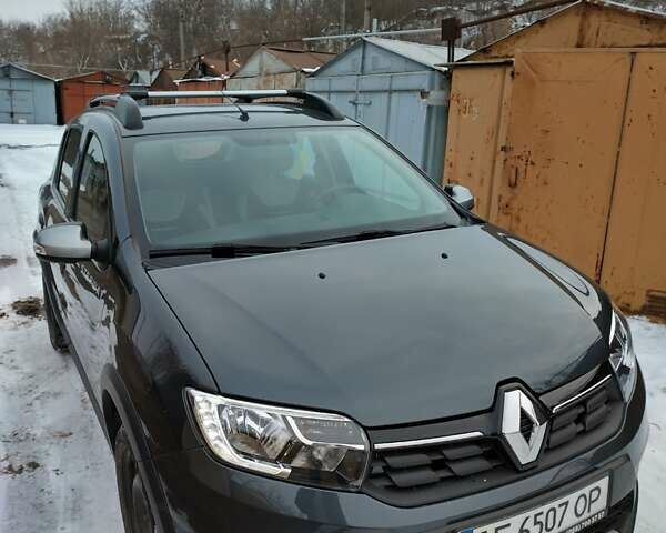 Сірий Рено Сандеро СтепВей, об'ємом двигуна 1.46 л та пробігом 27 тис. км за 13500 $, фото 2 на Automoto.ua