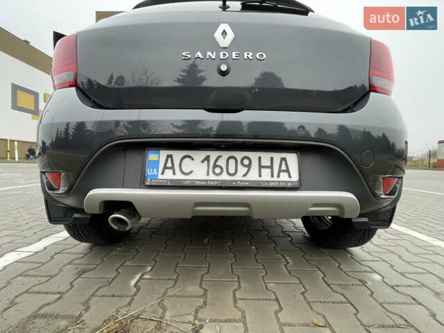 Серый Рено Сандеро СтэпВэй, объемом двигателя 1.5 л и пробегом 233 тыс. км за 12000 $, фото 34 на Automoto.ua