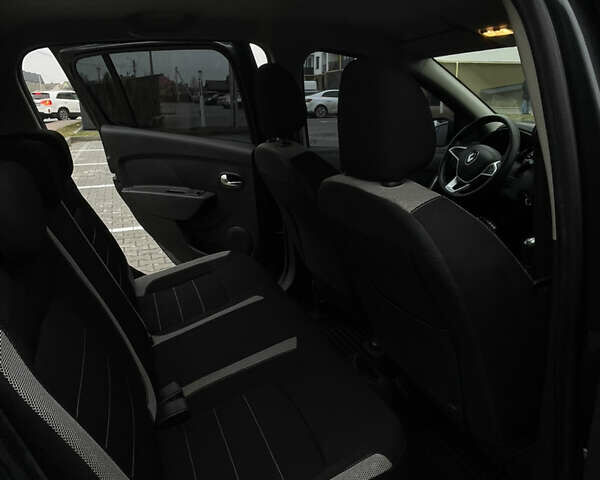 Серый Рено Сандеро СтэпВэй, объемом двигателя 1.5 л и пробегом 233 тыс. км за 12000 $, фото 33 на Automoto.ua