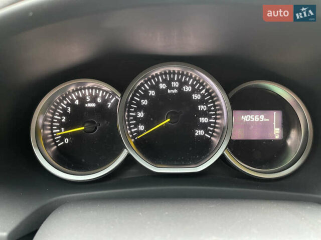 Сірий Рено Сандеро СтепВей, об'ємом двигуна 1.5 л та пробігом 40 тис. км за 12600 $, фото 23 на Automoto.ua