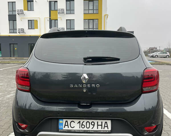 Серый Рено Сандеро СтэпВэй, объемом двигателя 1.5 л и пробегом 233 тыс. км за 12000 $, фото 14 на Automoto.ua