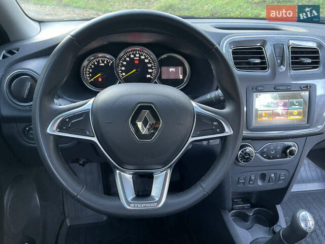Сірий Рено Сандеро СтепВей, об'ємом двигуна 1.5 л та пробігом 40 тис. км за 12600 $, фото 15 на Automoto.ua